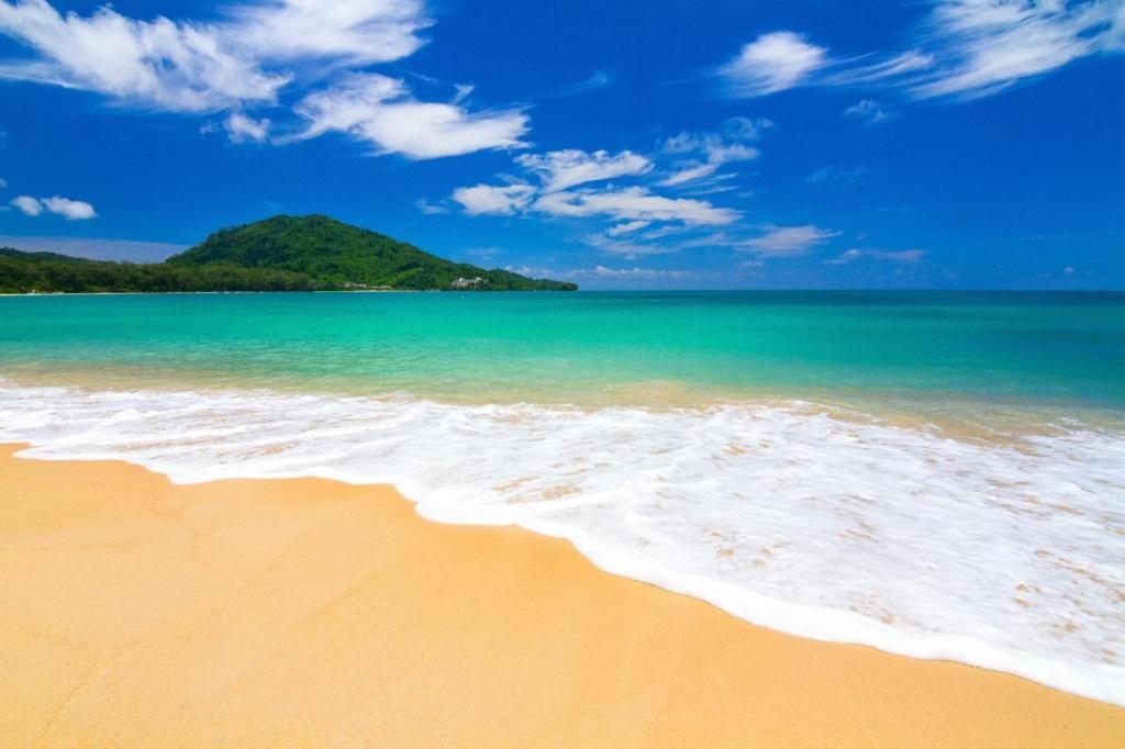 Royal Lee Resort And Spa Nai Yang Beach Exteriör bild