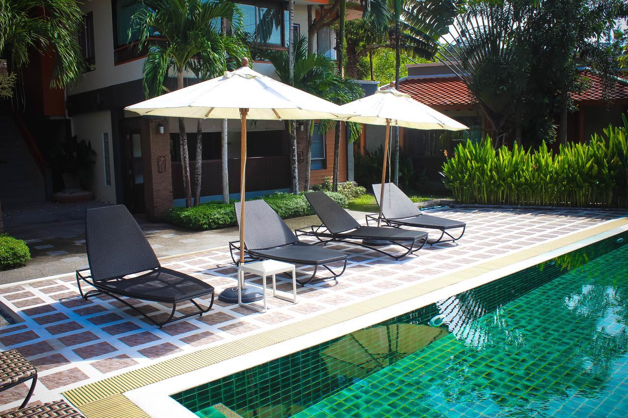Royal Lee Resort And Spa Nai Yang Beach Exteriör bild